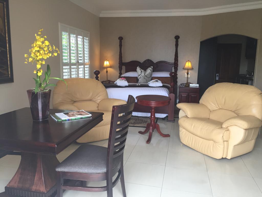 Luxury Beach Apartments Amanzimtoti Luaran gambar
